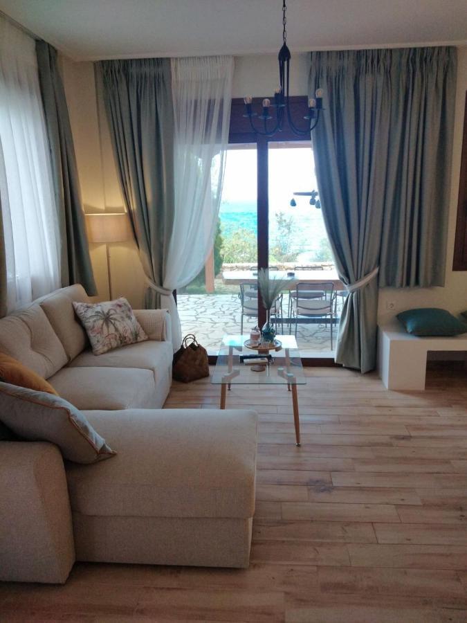 Paralio Astros Beachfront Suites Xiropigado Eksteriør bilde