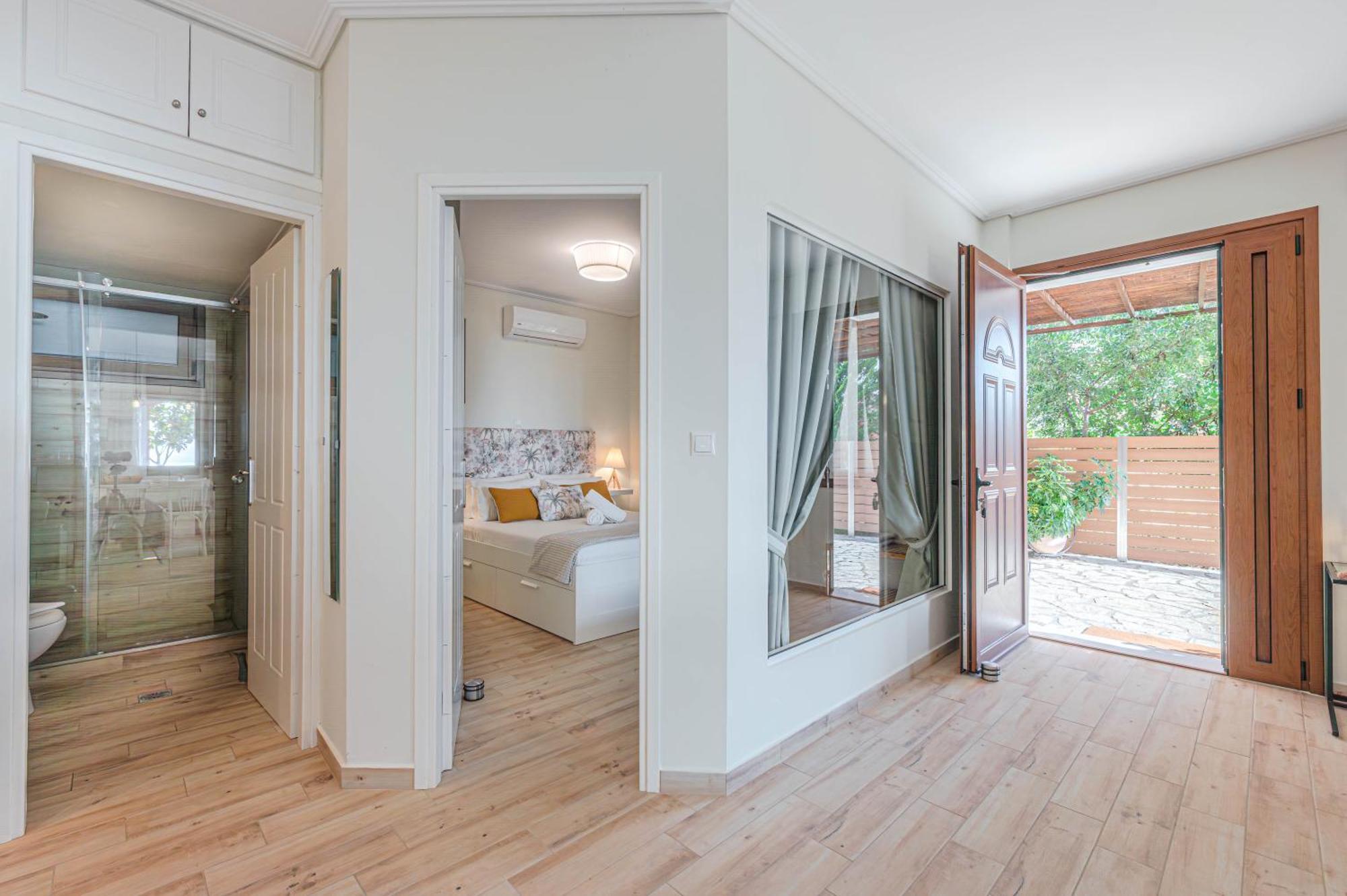 Paralio Astros Beachfront Suites Xiropigado Eksteriør bilde