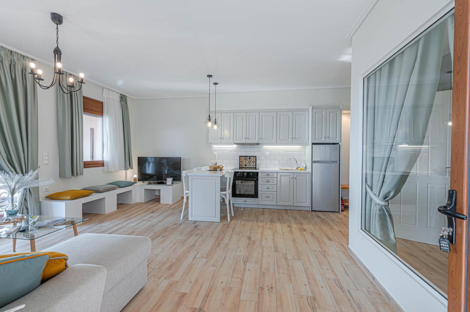 Paralio Astros Beachfront Suites Xiropigado Eksteriør bilde