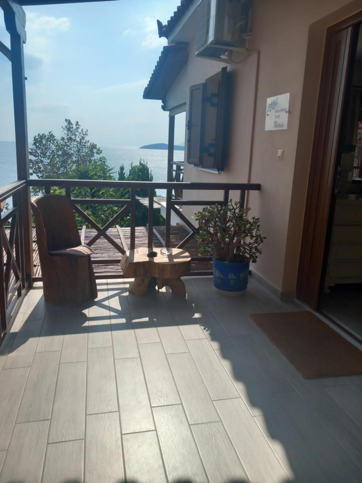 Paralio Astros Beachfront Suites Xiropigado Rom bilde