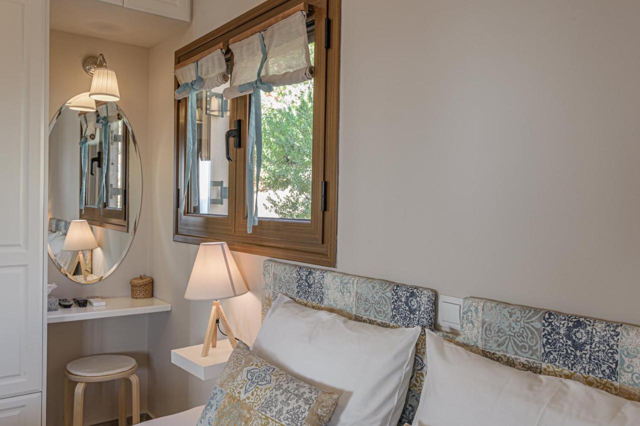 Paralio Astros Beachfront Suites Xiropigado Eksteriør bilde